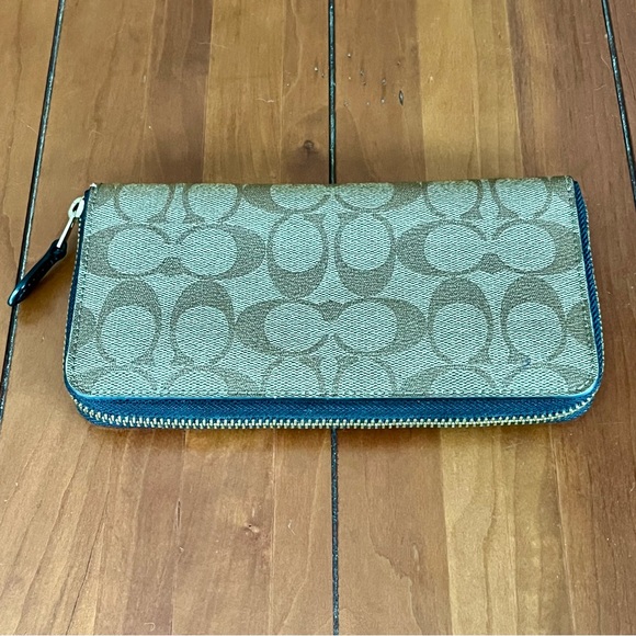 Coach Pac-Man Pacman Brown Accordion Signature Coated Canvas Zip Wallet #F75614 - Picture 8 of 13